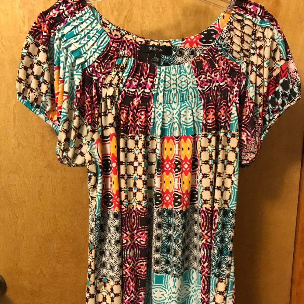 Multicolored tunic